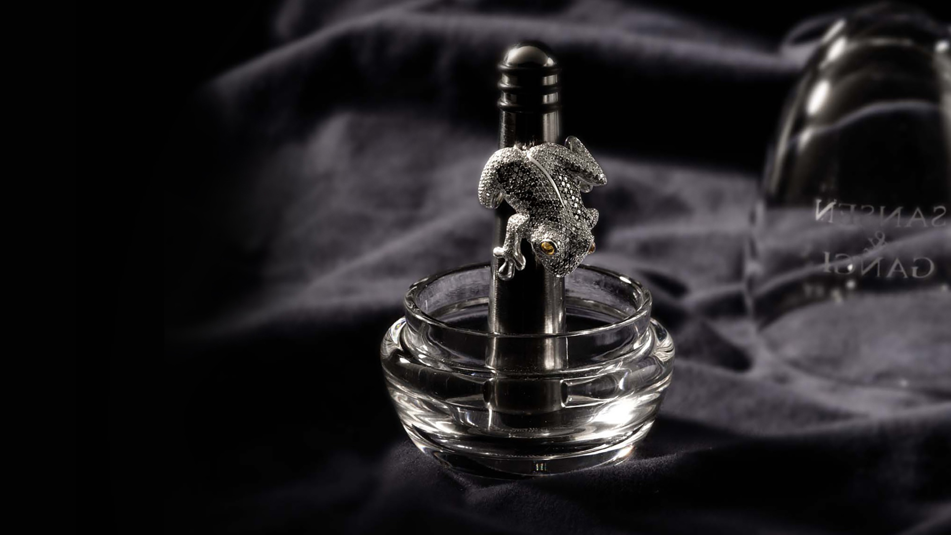 photo_04_invert